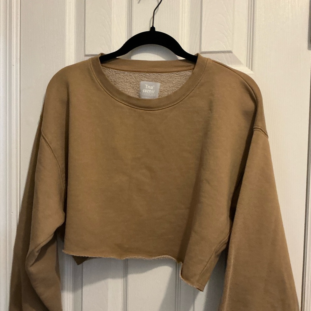 Women's Cropped Top - Picture 9 of 16
